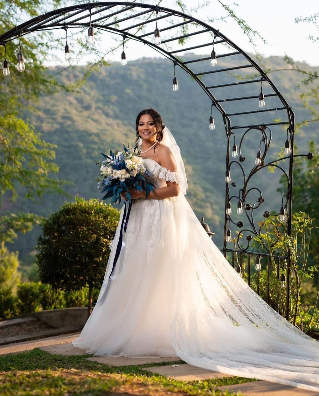 Memorable wedding photo moment